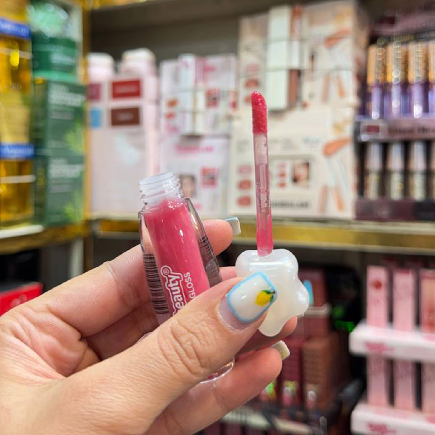 لیپ گلاس ستاره ای تری کیو بیوتی مدل 637 | برق لب شاین 3Q Beauty